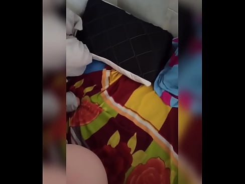 ❤️ Ҳамҳуҷраи ман дар хона танҳо мемонад, зеро шавҳараш ба рухсатӣ меравад ва ман аз фурсат истифода бурда, ӯро сиҳат мекунам ва харашро аз шир пур мекунам ❤️ Порнои мақъад дар tg.allo-sex.ru ❤